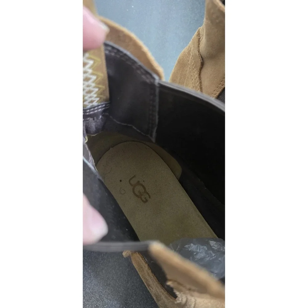 UGG Men 12 Biltmore Chelsea Boots Brown Leather‎ Waterproof Lug Sole EUC